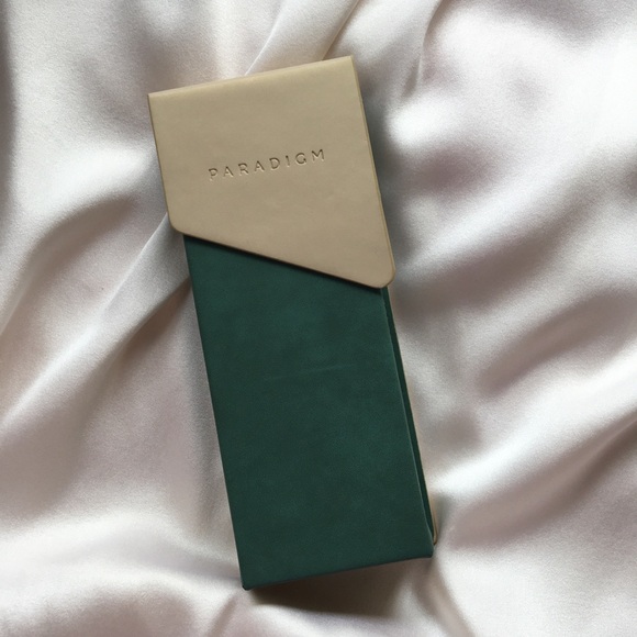 Paradigm 21-52 Sunglasses in 'Terra Cotta' with case - Picture 8 of 8